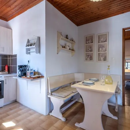 Sklithro Apartament *