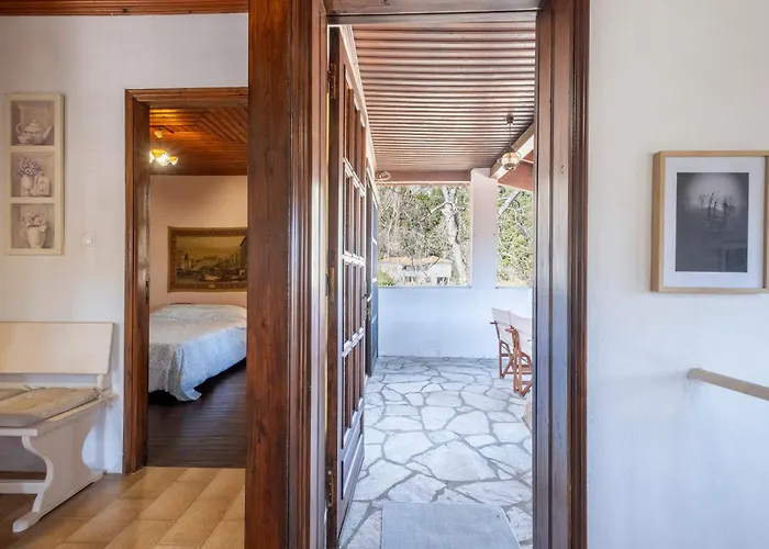 Sklithro Sklithro (Melivoia)